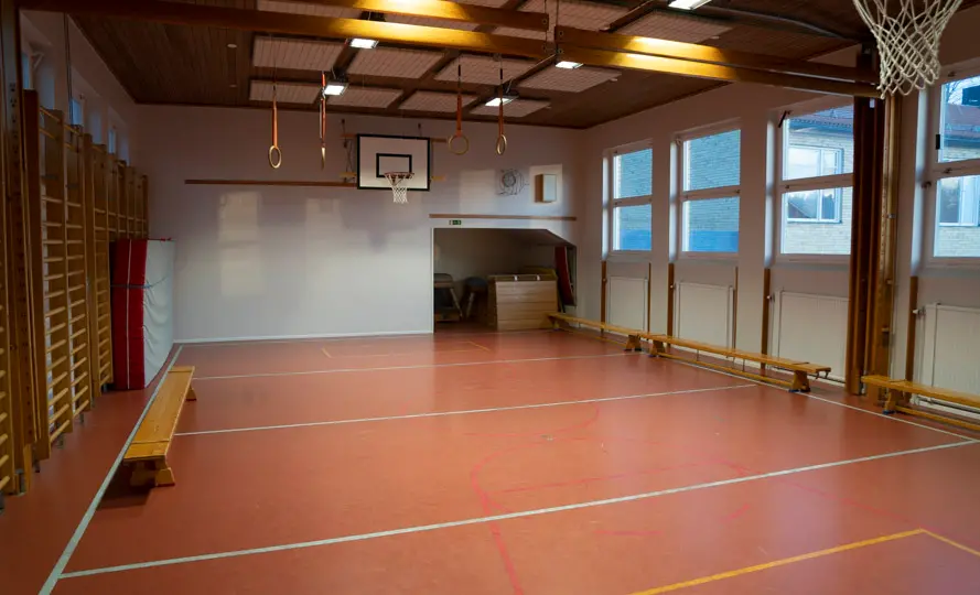 Bild Stråtjära skola gymnastiksal